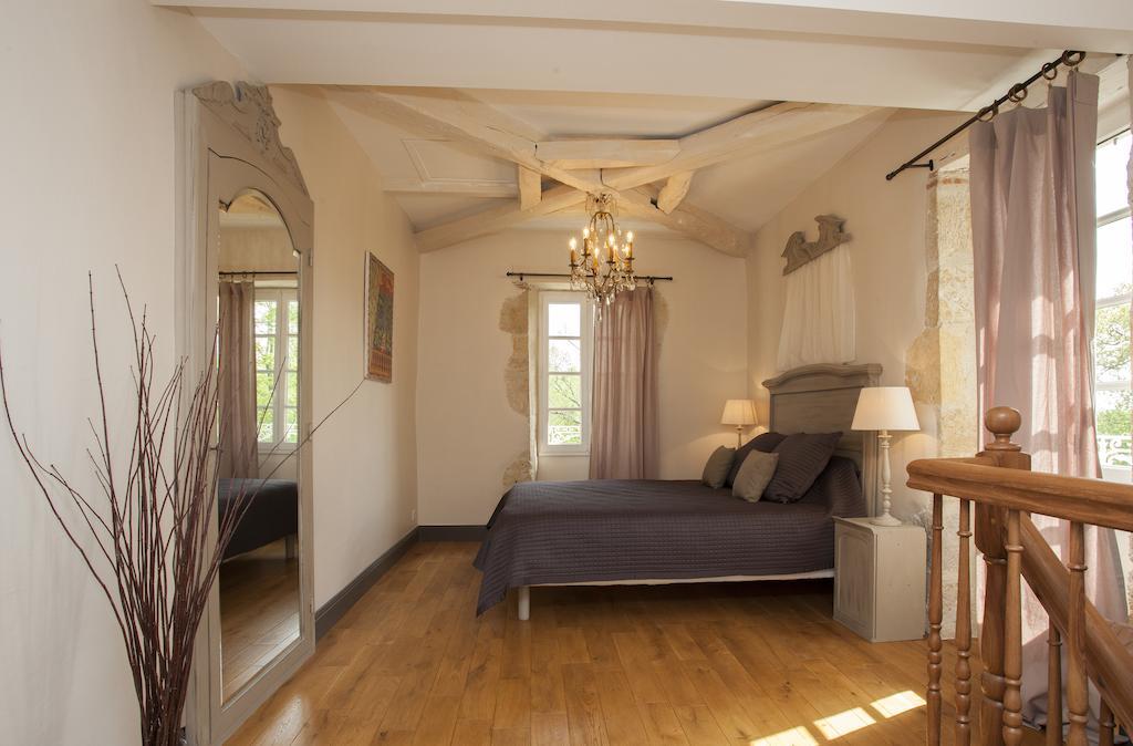 Maison D'Hotes De Charme Les Bruhasses Кондом Номер фото